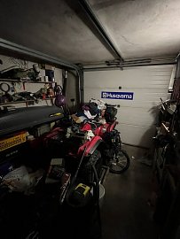 7d752da6-6a8d-48a5-b2b4-5700975b8d7d.jpeg